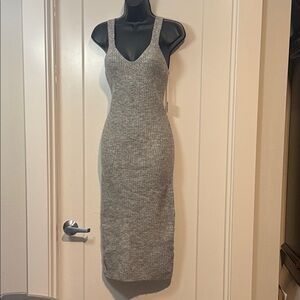 Dex Gray Sleeveless Midi Dress